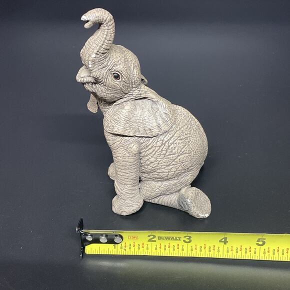 The Herd Elephant Sculpture "Good" Martha Carey Figure #3128 Trunk Up Kneeling - Picture 6 of 8